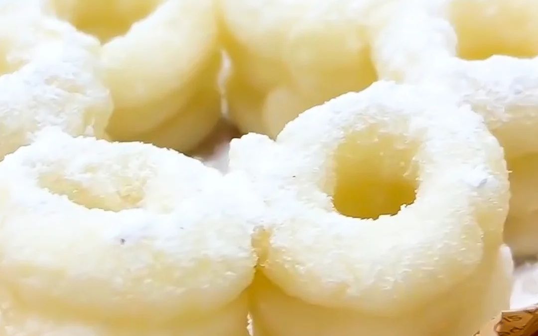 Nanchang White Sugar Cake (白糖糕): The ¥1 Fried Snack to Eat Hot