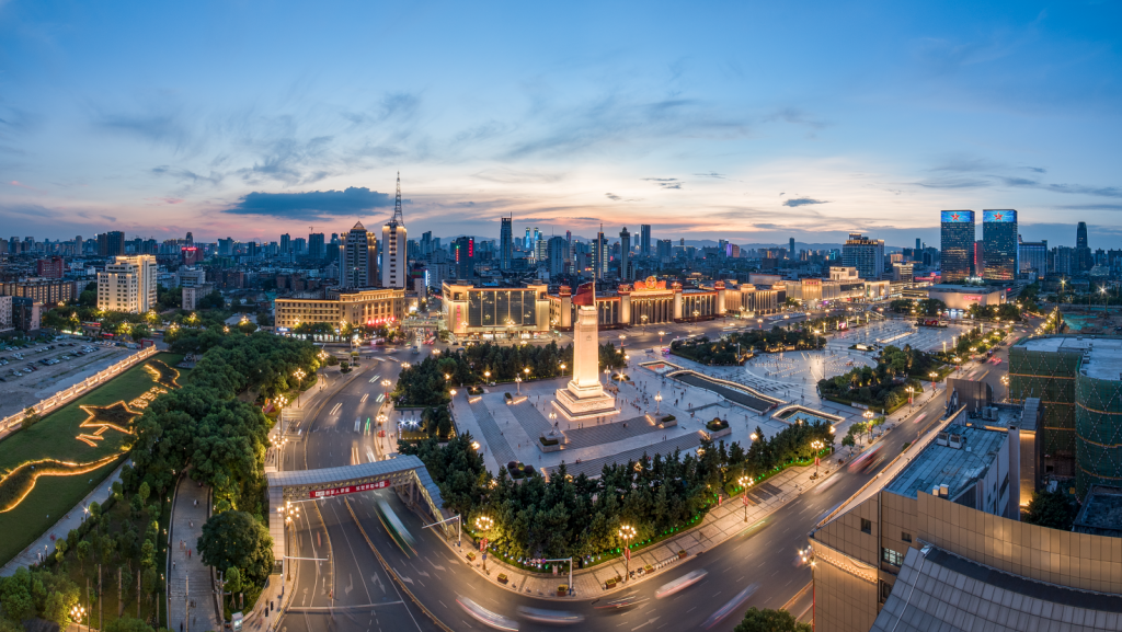 Nanchang's City Origin Point: Standing on Bayi Square's Centre